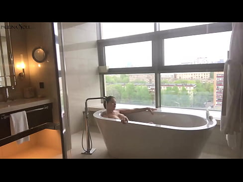 ❤️ En fantastisk babe som lidenskapelig rykker av seg fitta på badet Kvalitetssex på porno no.extraclasswork.ru