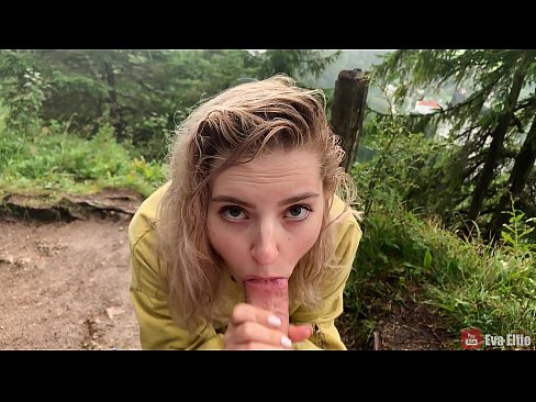 ❤️ Jente svelger cum etter en offentlig blowjob - Eva Elfi Kvalitetssex på porno no.extraclasswork.ru